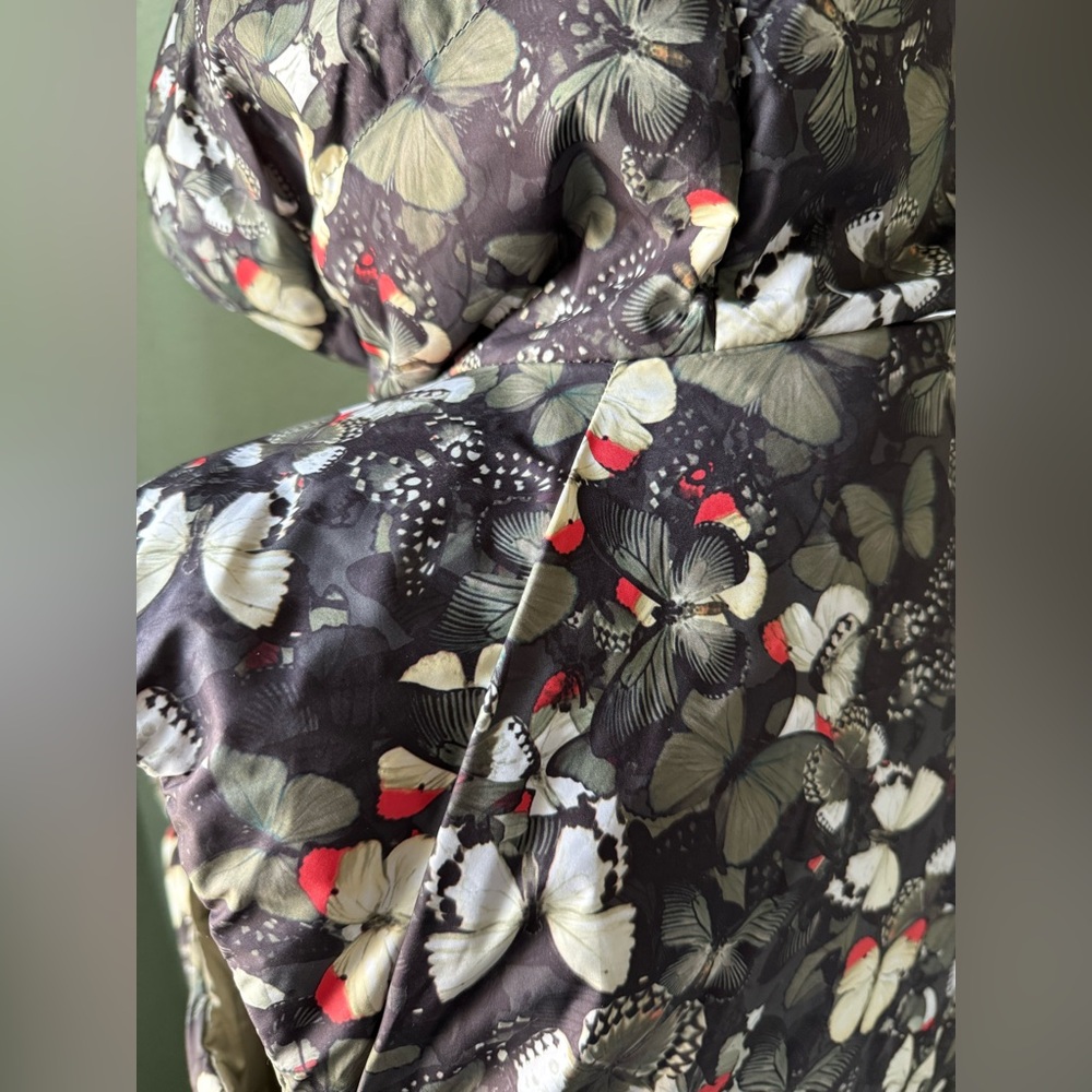 Lululemon Reversible Vest - Picture 6 of 15